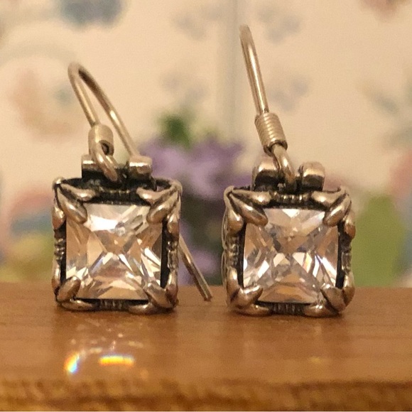 Silpada Sterling Silver Cubic Zirconia Uptown Earrings W0975 - Picture 4 of 16